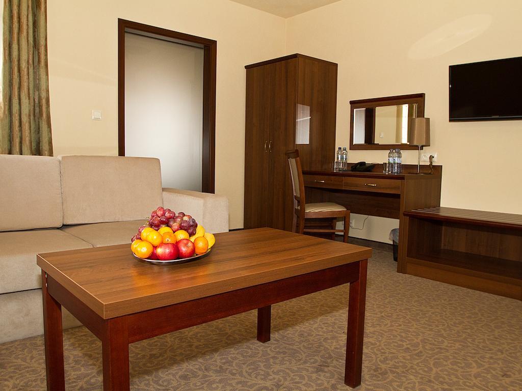 אפטא Hotel Miodowy Mlyn חדר תמונה