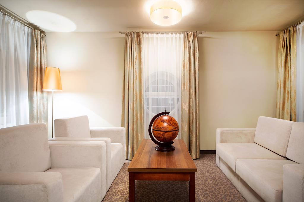 אפטא Hotel Miodowy Mlyn מראה חיצוני תמונה