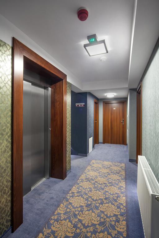 אפטא Hotel Miodowy Mlyn מראה חיצוני תמונה