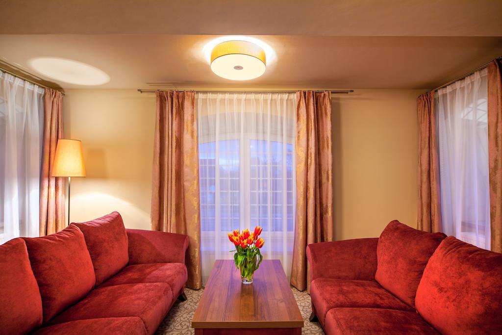אפטא Hotel Miodowy Mlyn חדר תמונה